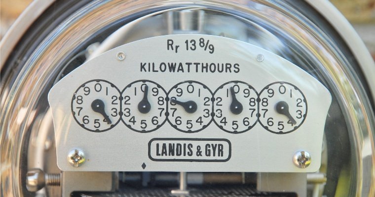 Почти 650 жителей Удмуртии отключили от электричества за долги в феврале