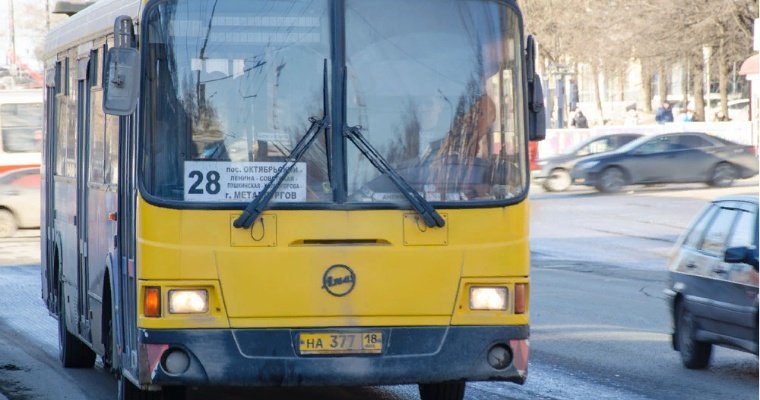 Ижевские автобусы в новогодние праздники будут работать по расписанию выходных дней