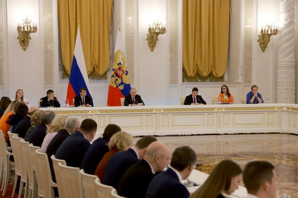 Глава Удмуртии принял участие в заседании Госсовета России в Кремле по вопросам молодёжной политики