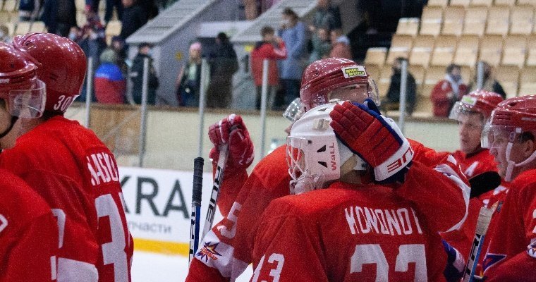 Хоккеисты «Ижстали» потерпели поражение в матче с «Ростовом» 