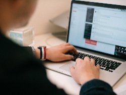 Компьютерная Академия ШАГ бесплатно обучит Ижевчан во время локдауна навыкам для удаленного заработка