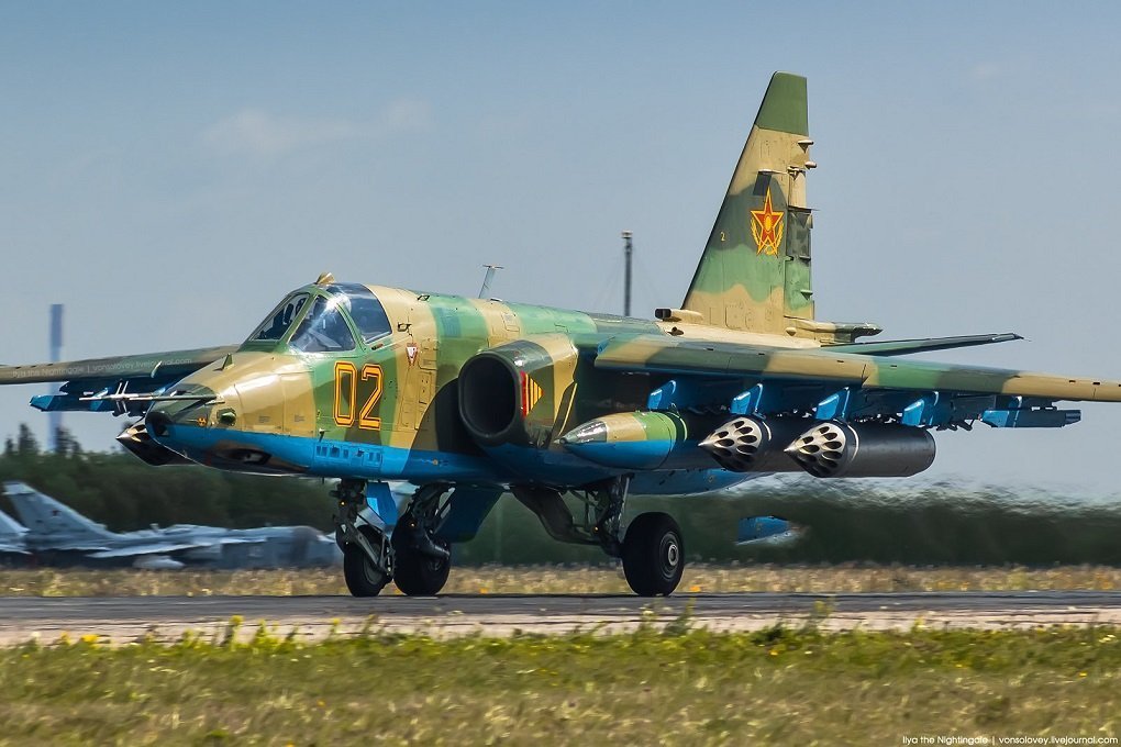Штурмовик Су-25 упал в Белгородской области