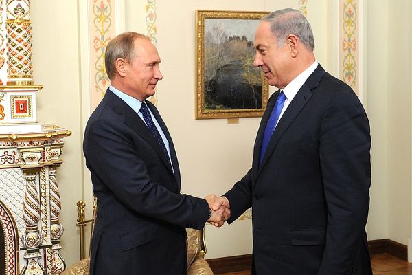 Премьер-министр Израиля поблагодарил Путина за возвращение танка