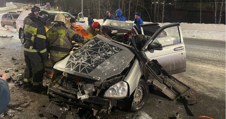 В аварии на Набережной Белобородова в Ижевске погибла женщина