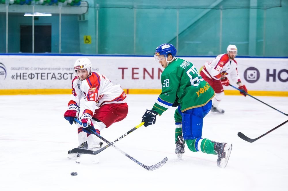 Хоккеисты «Ижстали» обыграли на выезде нефтекамский «Торос»