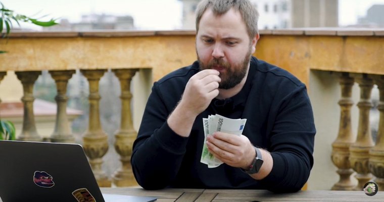 В России назвали примерные доходы YouTube-блогеров за 2018 год