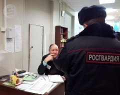 В Ижевске проверили, как обеспечивается безопасность школ