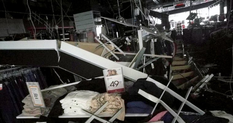 Из-за обрушения потолка в торговом центре Польши пострадали 7 человек