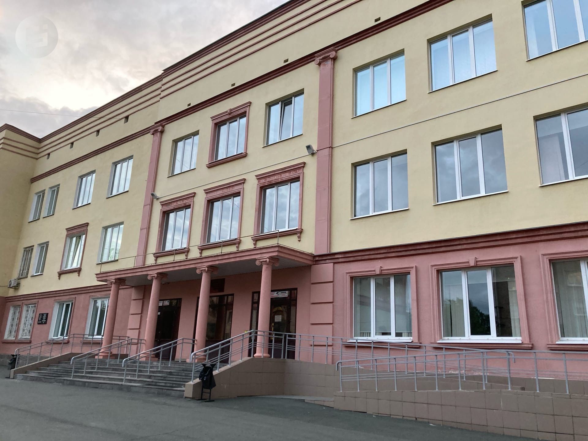 

В Удмуртии усилят меры безопасности в школах после стрельбы в Казани

