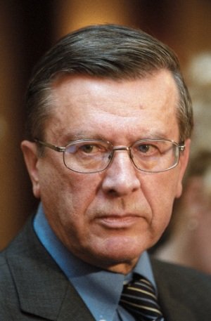 Зубков: три региона ПФО получат федеральную помощь по засухе