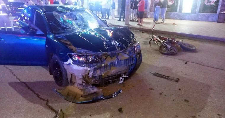 Два пьяных водителя столкнулись на дороге ночного Сарапула