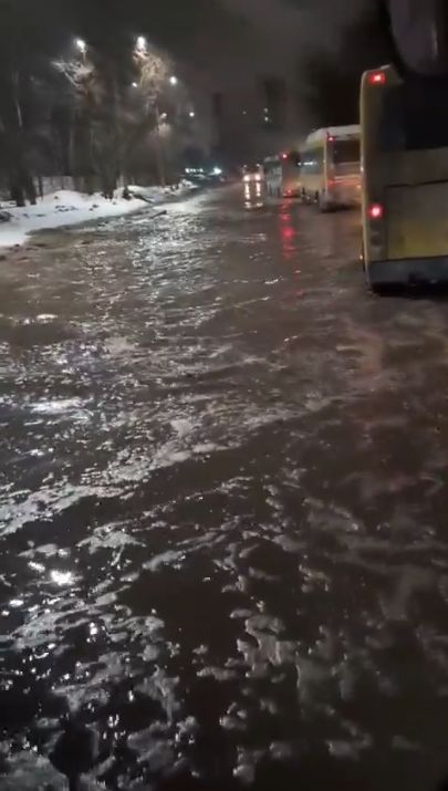 Глава Ижевска рассказал, когда начнут ремонт улицы Голублева, которая по весне превращается в реку