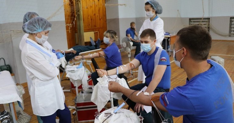 Сотрудники МЧС в Удмуртии сдали кровь в рамках акции «30 добрых дел»
