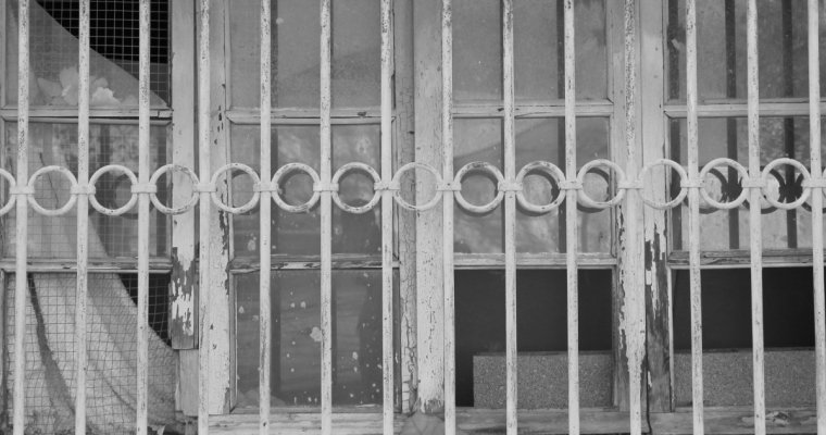В Саратове незаконно удерживали и пытали пациентов реабилитационного центра