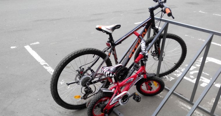 За сутки в Ижевске украли два велосипеда из подъездов жилых домов