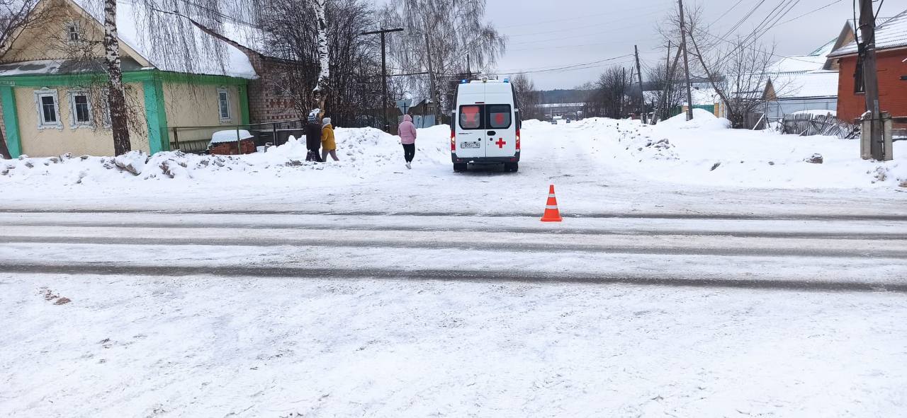 7-летняя девочка попала под колёса автомобиля в Можге