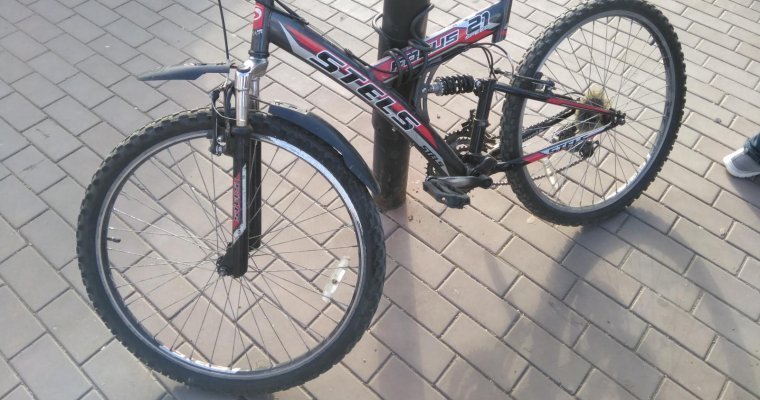 В Глазове пьяный велосипедист попал под колеса «УАЗа»