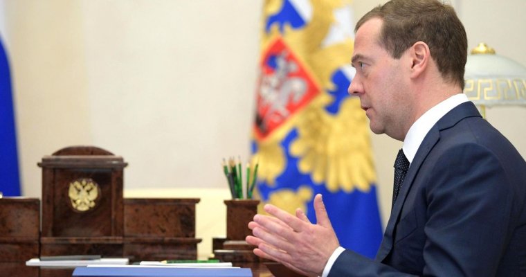 Медведев сообщил о вхождении российской экономики в стадию роста