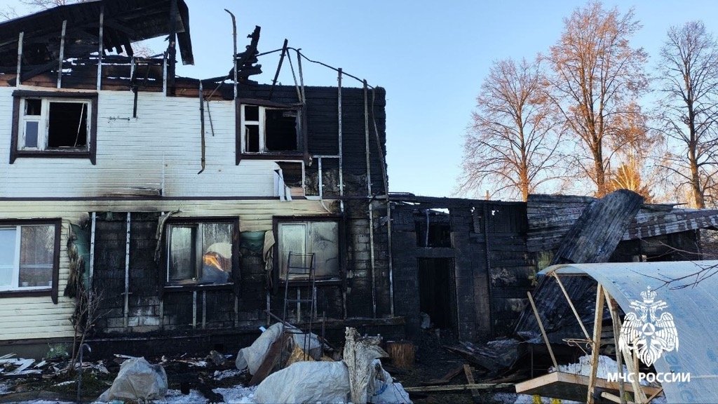 В Воткинске мужчина едва не погиб во время попытки потушить пожар в своём доме