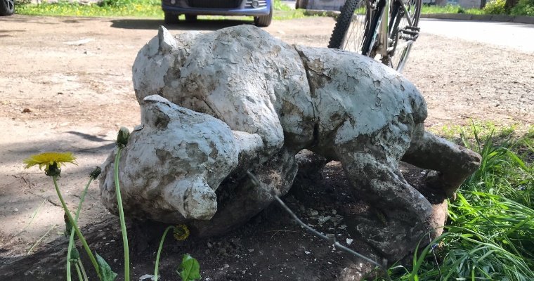 В Ижевске обнаружили ещё одну скульптуру медведей