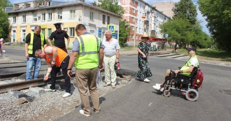 В Ижевске закончили ремонт дороги на улице Автозаводской