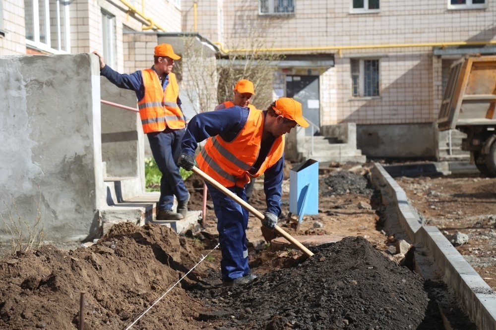 В Ижевске стартовали работы по благоустройству дворов