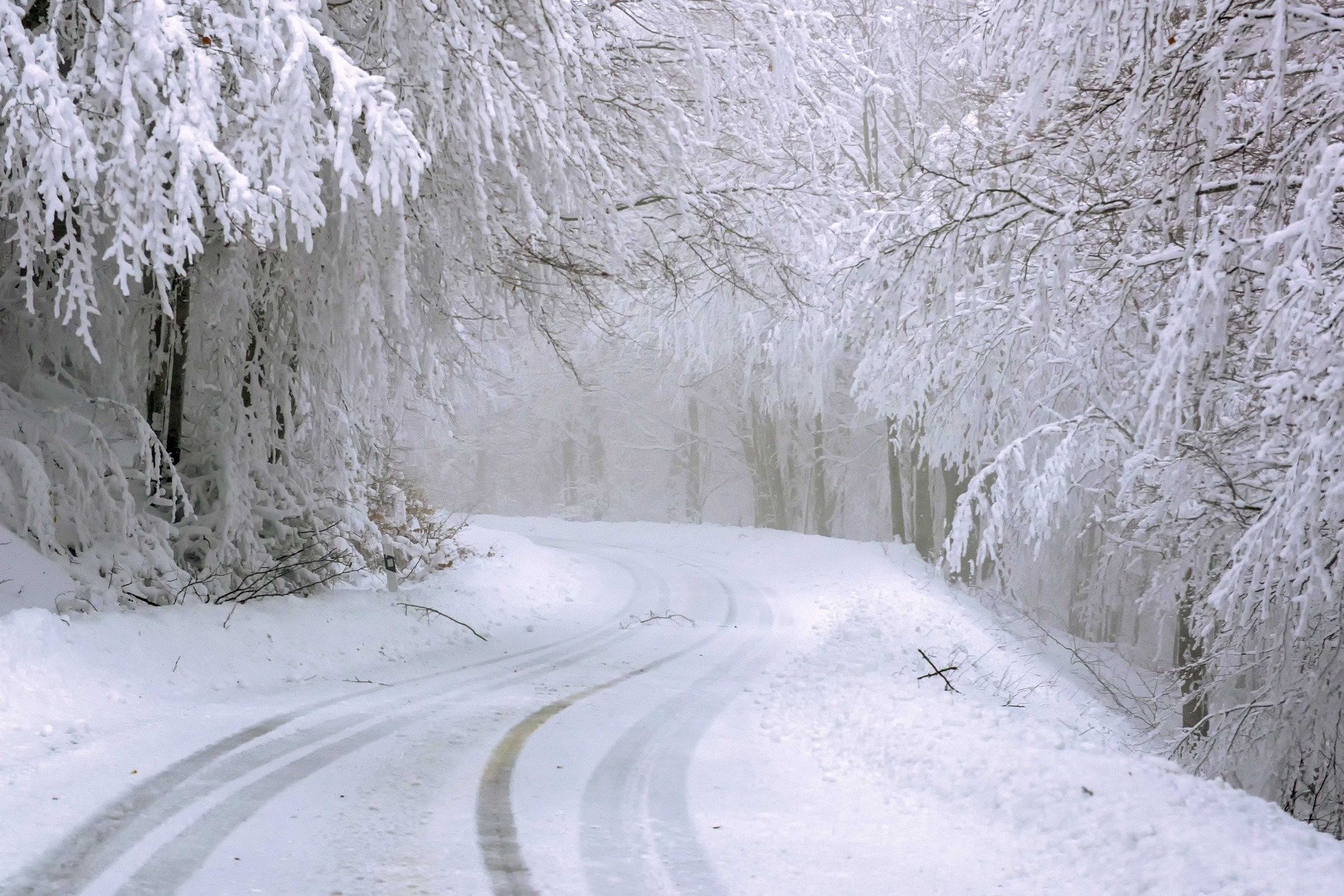 На дорогах Удмуртии 21 ноября ожидаются снежные заносы, накат и гололедица