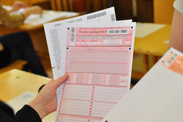 Выпускники Удмуртии начали сдавать ЕГЭ в резервные дни
