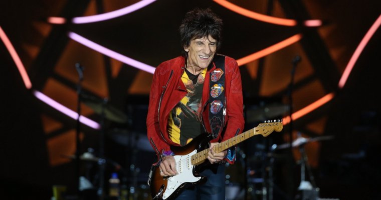 Гитарист британской рок-группы The Rolling Stones Ронни Вуд победил рак легких