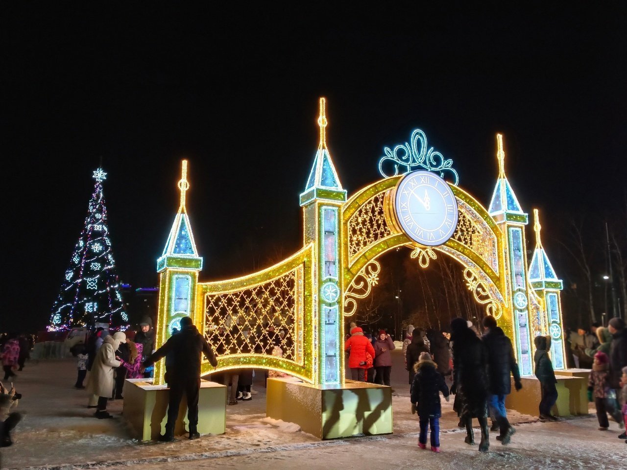 Новый год в Ижевске: праздничная программа 5 января будет посвящена дедушкам
