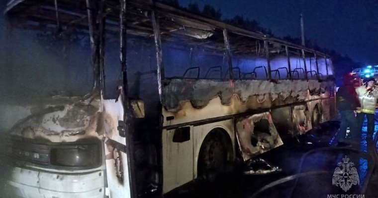 Председатель СК России поручил возбудить уголовное дело из-за сгоревшего автобуса в Воткинском районе