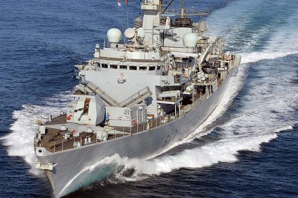 Британский флот перехватил российскую подлодку в Северном море