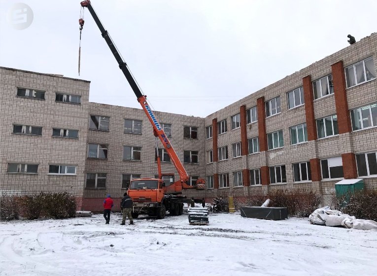 

Ученики школы №80 в Ижевске наконец-то приступили к занятиям в отремонтированном здании 

