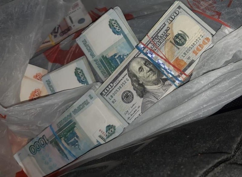 Ограбившие банк в Воткинске на 7 млн рублей предстанут перед судом