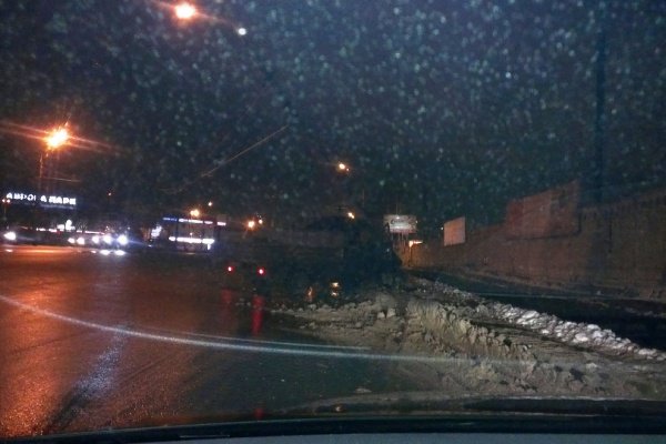 В ижевске оживленные здания. Фонари ижевск улица. 10. Ижевск без света. Отключили электричество.