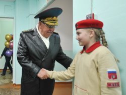 Школе №10 в Можге присвоили имя генерал-полковника Сергея Маева