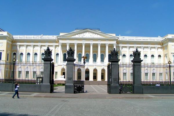 Минкультуры запретило Русскому музею вывозить картины на выставку в Швецию