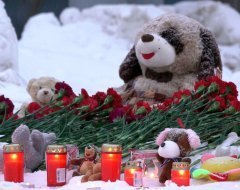 Акция памяти жертв пожара в Кемерово прошла в Ижевске