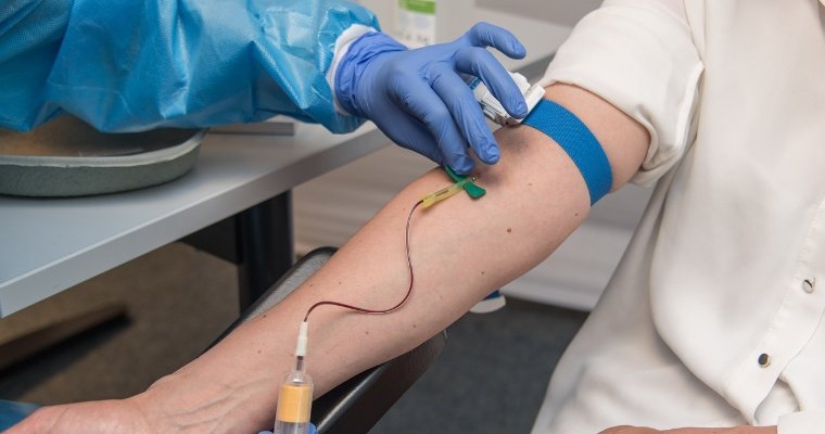 В Удмуртии собрали 500-литровый запас плазмы крови, устойчивой к коронавирусу
