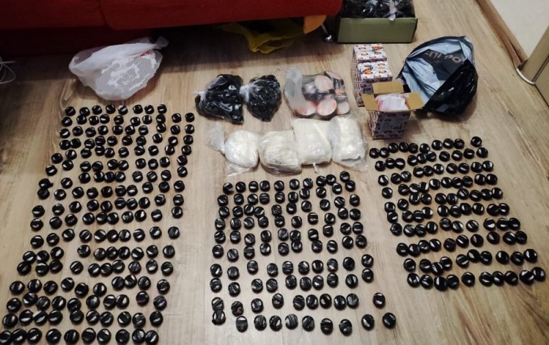 Более 2 кг синтетических наркотиков изъяли у жителя Ижевска