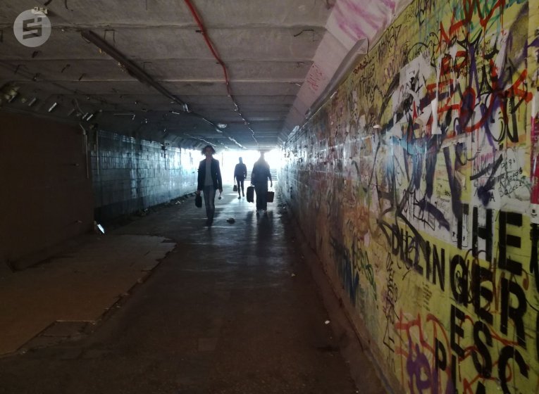 В подземном переходе около УдГУ в Ижевске вновь появилось освещение