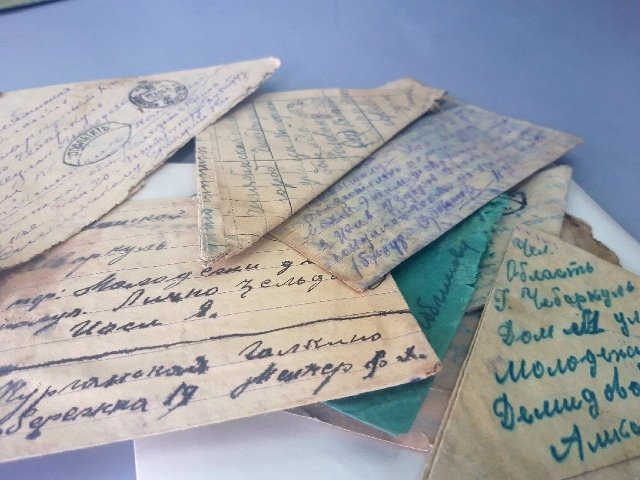 Весточка из 1943 года: при сносе почты в Чебаркуле нашли недоставленные письма солдат
