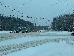 Картина дня: транспортный коллапс на фоне снегопадов в Удмуртии и «потерявший» колёса автобус в Сарапуле