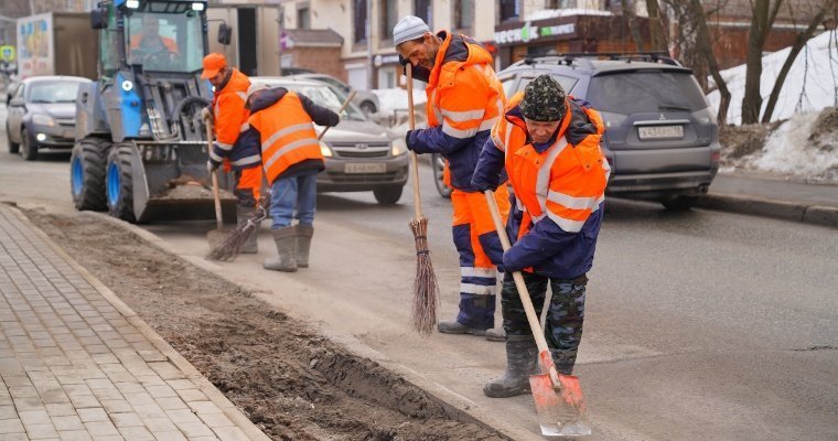 С 11 апреля в Ижевске стартует череда субботников