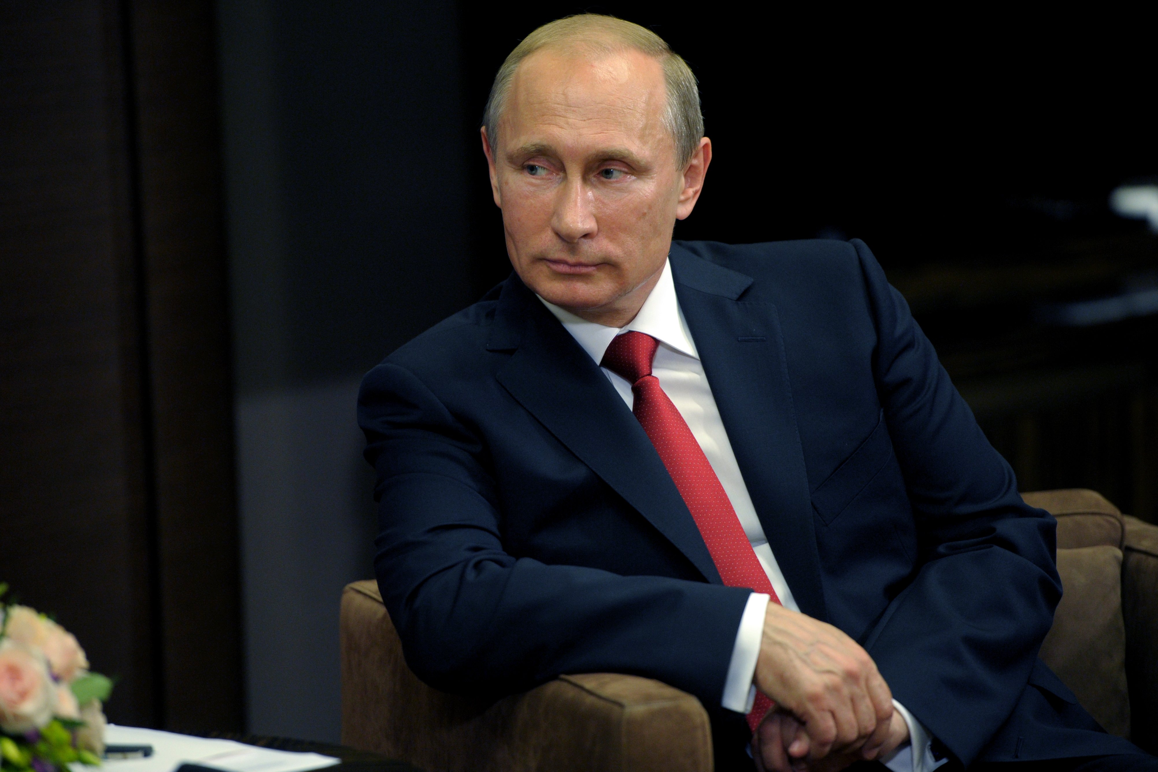 Путин пригласил Трампа на встречу в Москву