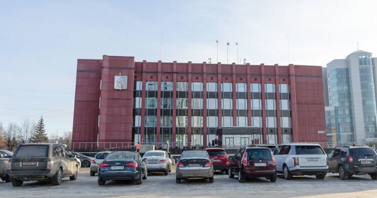 В Ижевске запретят парковку напротив здания городской администрации
