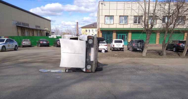 Водитель уехал с места аварии с двумя пострадавшими в Ижевске