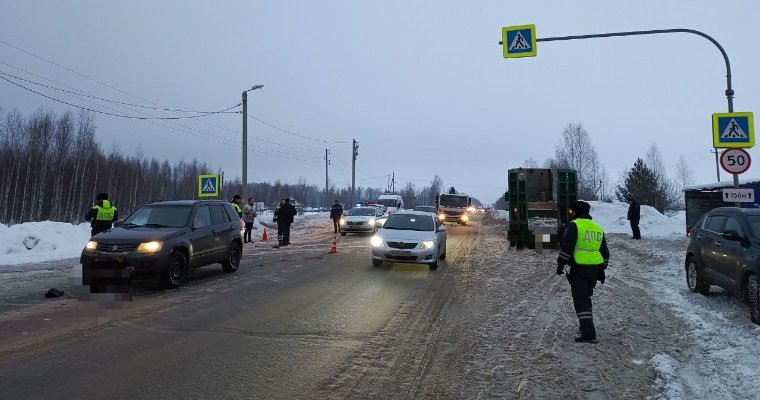 Грузовик и легковушка сбили пешехода в микрорайоне «Нагорный» в Ижевске