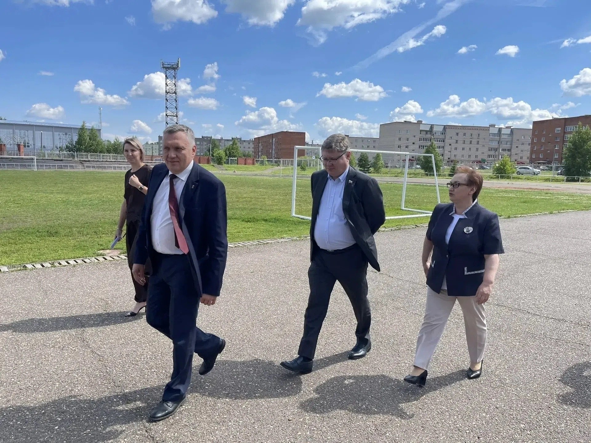 Реконструкцию Центрального стадиона в Игре обсудили с представителями правительства Удмуртии и Госдумы России
