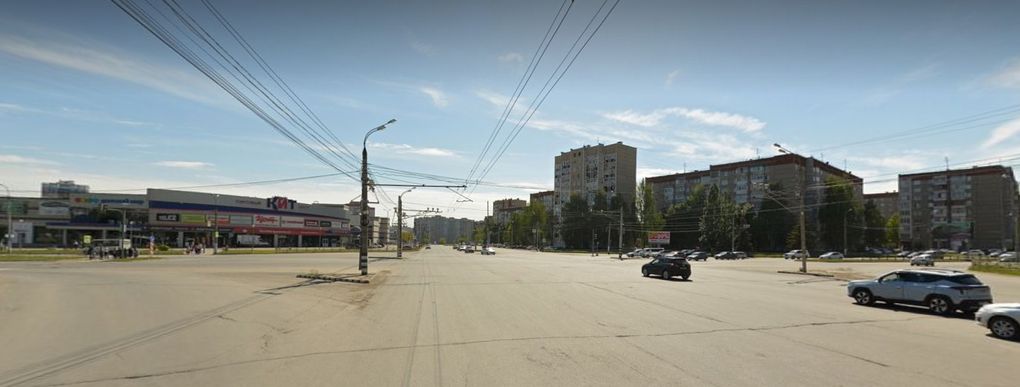 Движение по перекрёстку Молодёжной и Ленина рядом с ТЦ Кит в Ижевске будет затруднено из-за ремонта
